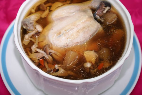 藥膳土雞湯